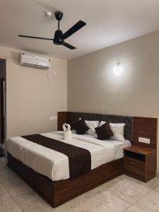 Crown Town Hotel - Kalamassery
