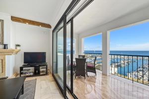 Puerto Banus Penthouse With Panoramic Sea Views