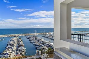Puerto Banus Penthouse With Panoramic Sea Views