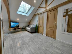 C Coispine T3 confortable en bord de meuse