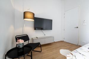 COMFORTABLE RENOVATED 2BR TownHouse5 MonkeyHill