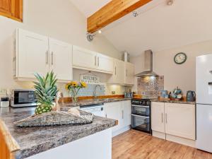 2 Bed in Aylton 77377