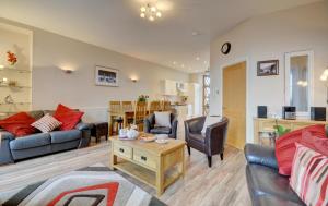 3 Bed in Ilfracombe oc-7cove