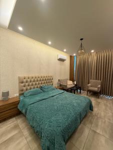 Swefieh studio 8