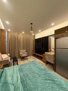 Swefieh studio 8