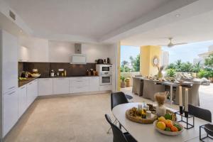 Noctua Estepona Puerto Alto 018