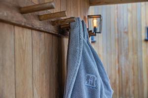 4 Bed in Llansanffraid oc-k30383