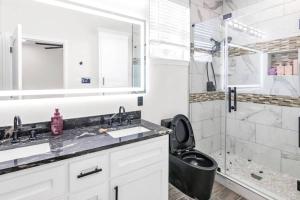 4BR En-Suite Townhome that is Near UH and Downtown