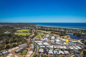 Waterville Retreat Walk to Town with Full AC