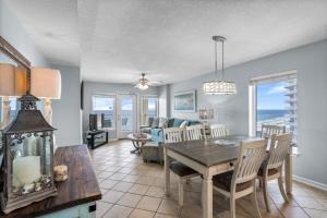 Boardwalk 1087 by Youngs Suncoast