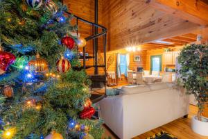 Driftland Cabin sauna, hot tub, pizza oven