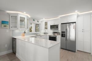 Island Beach Club #330B