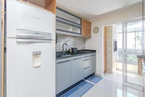 Apto c Churrasqueira a 600 m da Praia dos Ingleses