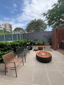 Studio confortável e novo próximo ao Allianz - piscina e coworking