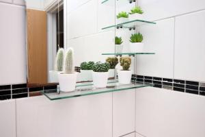 Rustic Retreat Opposite Stadium