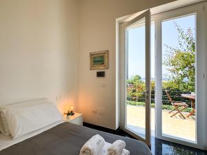 Villa Nauna - Authentic Beachfront Villa with Garden and Sea-View Terrace in Santa Caterina - Marea Stays Collection