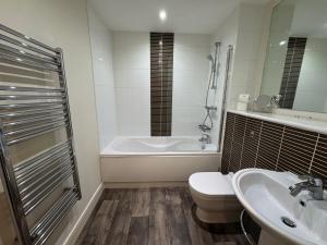 Two bed apartment in the Tower