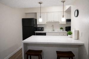 King BedDown TownComfortable Studio Apt.