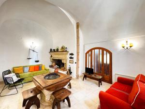 Casa Filippo - Authentic Seafront Apartment with Terrace in Otranto City Center - Marea Stays Collection