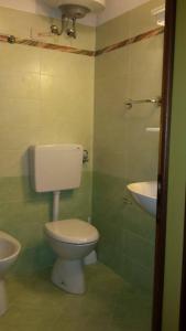 Nice three-bedroom flat with balcony in Bibione