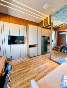 Studio Moderno e Completo