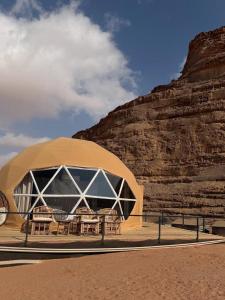 ELENA lUXURY CAMP