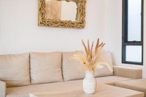 See 5 - 3BR Private Pool Villa 900 m Silver Beach by MO Estate