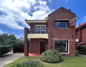 Casa barrio los angeles piriapolis