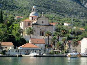 Wonderful Location 50 meters from Sea and Beach with free car parking