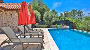 Üzümlü 2 bedroom secluded villa with private pool hot tub