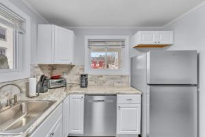 The Main Lineup Apt 4 -Star Baseball Rentals