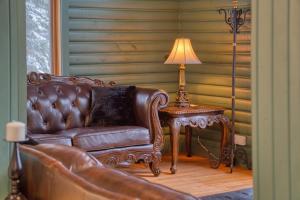 Chalet Gothic with Ski in and out in Parc Appalaches for 16 Guests