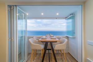 MI 18- GREAT SEEVIEWS , FIRST line seefront , NEW APPARTMENT