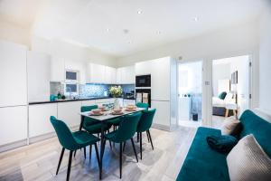 Stunning Emerald Suite l Free Wi-fi l Acton l Near Central Middlesex hospital & Westfield