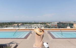 Lux Living in Cherry Creek Rooftop Pool Parking