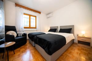 Spacious Apartment Senozece - with terrace & grill