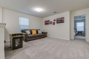 Joyful 4BR-4 min to Topgolf-Alfresco