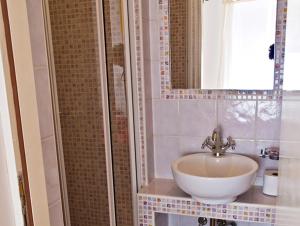 Double Room - Sea Side room in Villa Kredo