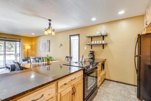 Cozy Condo: Steps to Free Winter Park Shuttle!