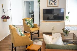 5 Bedroom Family Home with Private Apartment