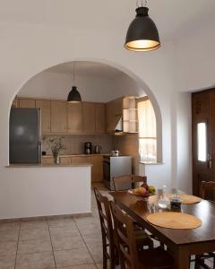 Family- House in Chora, kythnos