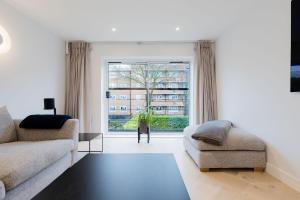 Sleek 2BDR City Retreat in South West London