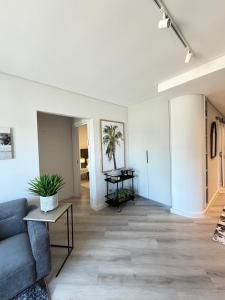 Platform 123 - 2 On Tabak with onsite Parking