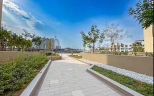 Vogue Vacation Homes, Madinat Jumeirah Living Jadeel near Burj AlArab, Two-Bedroom Apartment with Large Balcony and Pool View, Access toAmenities