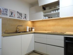 Moderne Dachgeschosswohnung mit grossem Balkon in Schierling