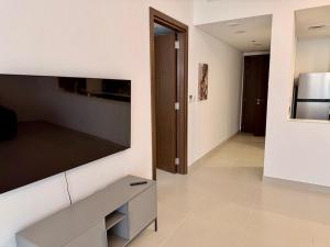 Luxury waterfront apartment with private beach