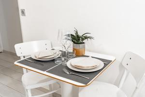 Charming & Cozy Apartment Near the Eiffel Tower