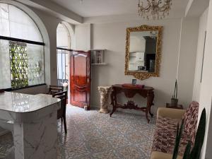 Cómodo departamento cerca al centro historico