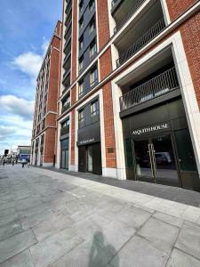 2 Luxury Bedroom Asquith House