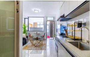 Executive 1 bedroom Apartment